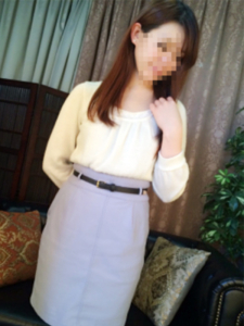 _475bcbf7631fc9d58c8ad1c296900638_erika-00
